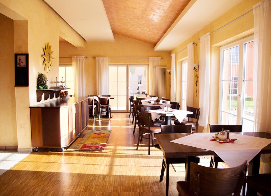 Hotel Villa Toskana Parsberg Buitenkant foto